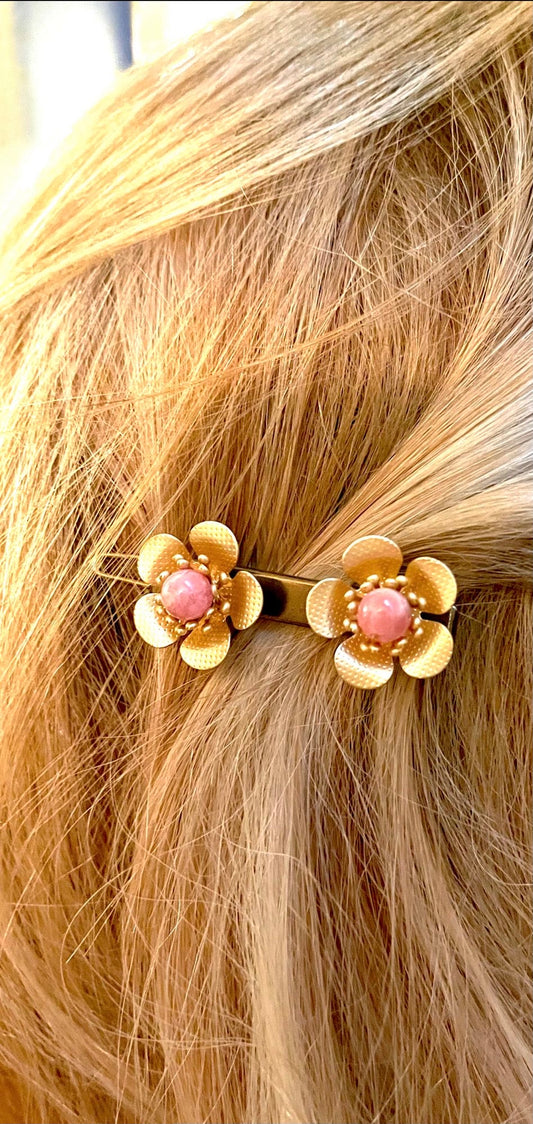 Flower hairclip